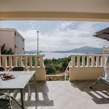 Apartman Sunny Apartment Trogir Ngoại thất bức ảnh