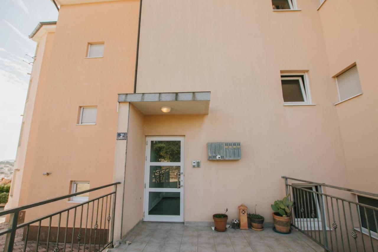 Apartman Sunny Apartment Trogir Ngoại thất bức ảnh